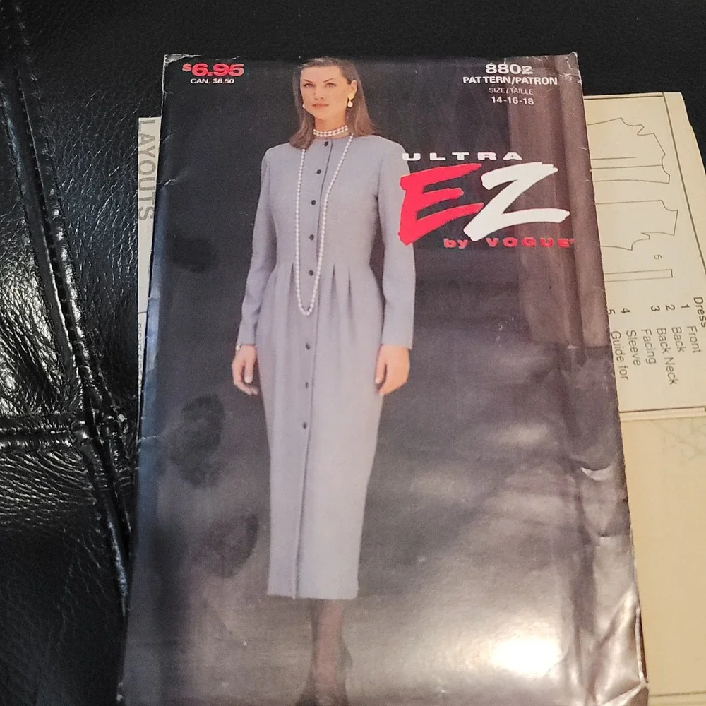 Vogue 8802 Ultra EZ Dress Sewing Pattern Size 14-18 Uncut Factory Folded